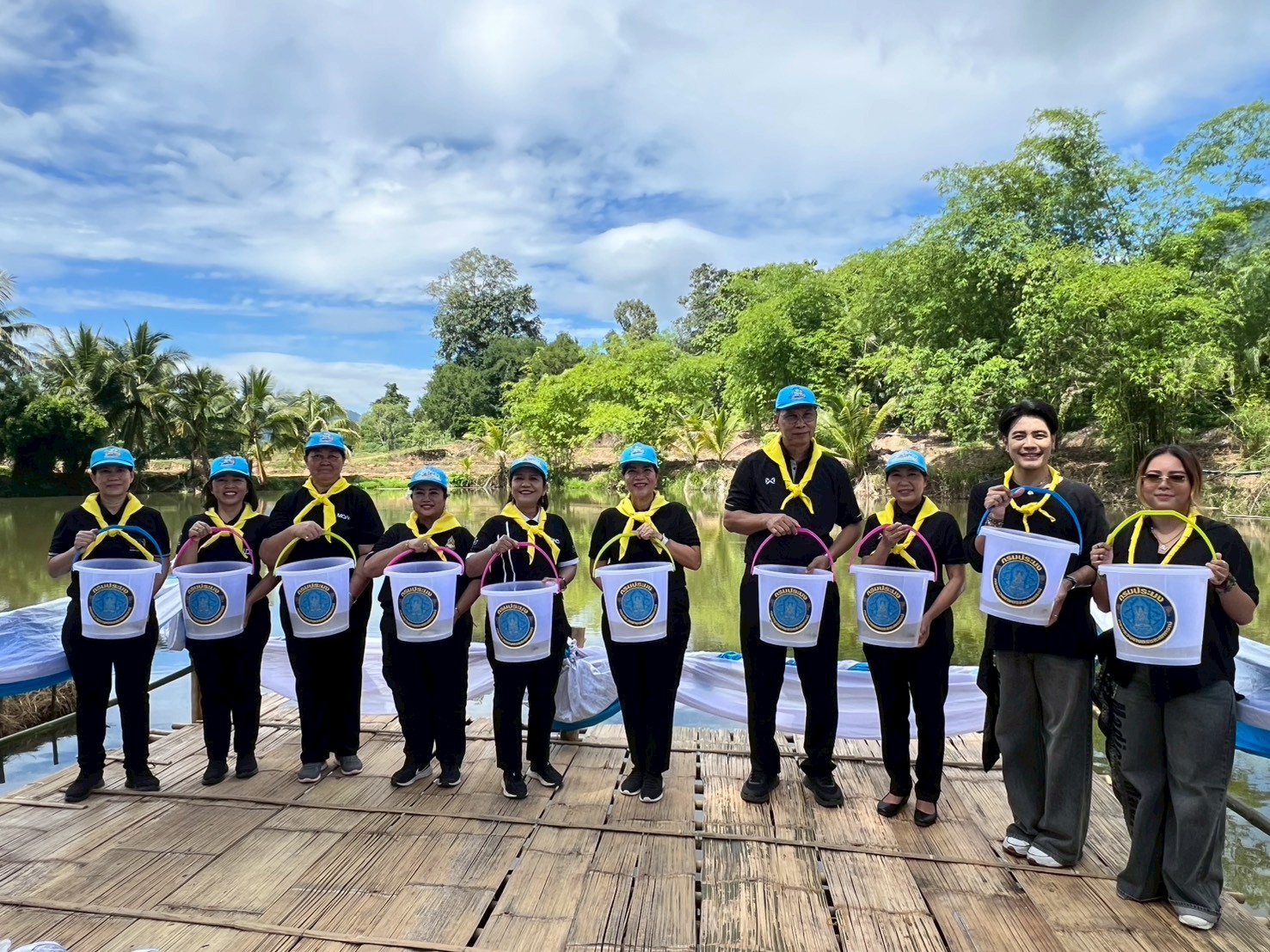 title - ส.ป.ก.พิษณุโลก ร่วมกิจกรรมโครงการจิตอาสาพัฒนาพื้นที่โครงการอันเนื่องมาจากพระราชดำริ 4 ภาค  “เราทำความ ดี ด้วยหัวใจ” จังหวัดพิษณุโลก ปีงบประมาณ พ.ศ. 2569 เนื่องในโอกาสพระราชพิธีมหามงคลเฉลิมพระชนมพรรษา 4 รอบ สมเด็จพระนางเจ้าสุทิดา พัชรสุธาพิมลลักษณ พระบรมราชินี (3 มิถุนายน 2569)